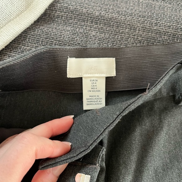 H&M TROUSERS SIZE 4 - Picture 2 of 3